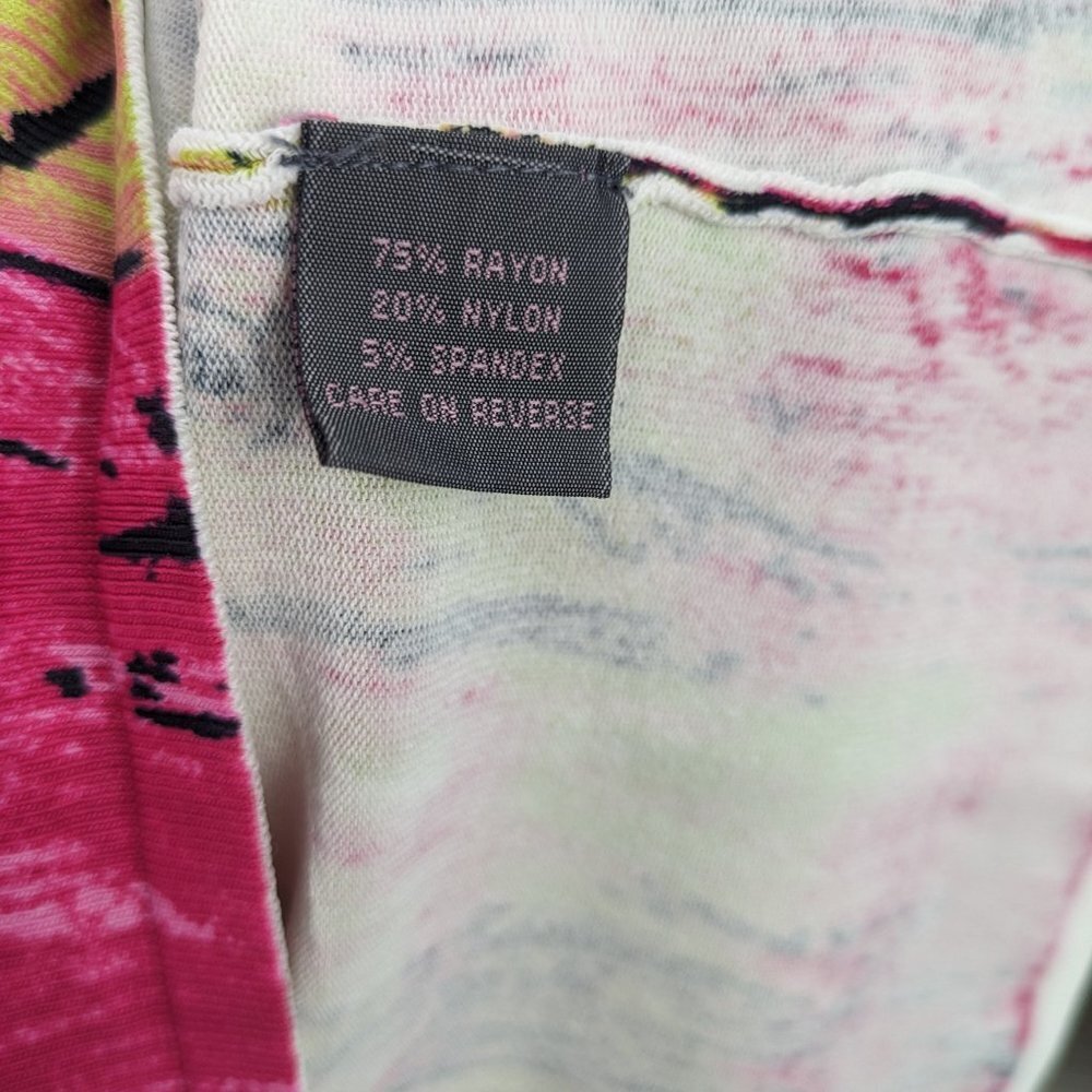 Metric Pink Abstract Ruffle Neckline Top - Picture 5 of 9